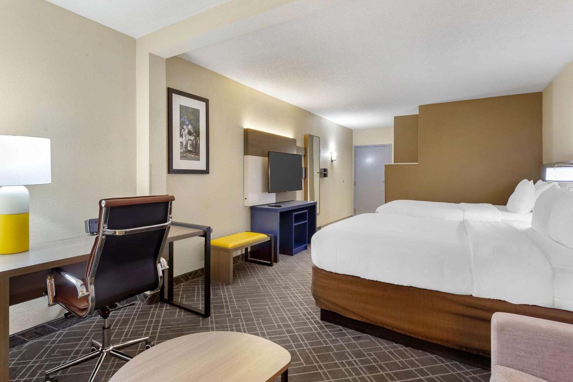 Comfort Suites Hanes Mall Winston-Salem Zewnętrze zdjęcie