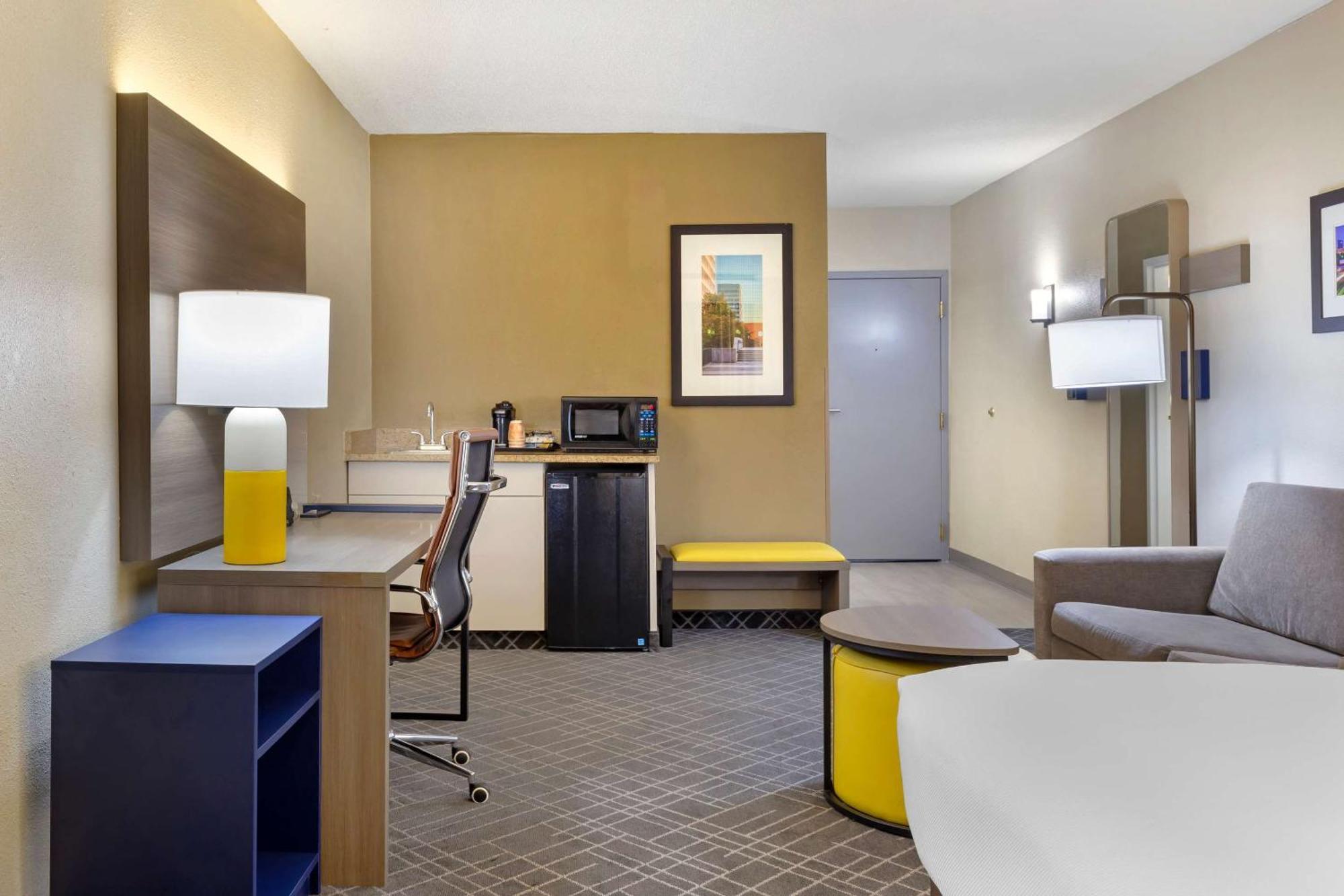 Comfort Suites Hanes Mall Winston-Salem Zewnętrze zdjęcie