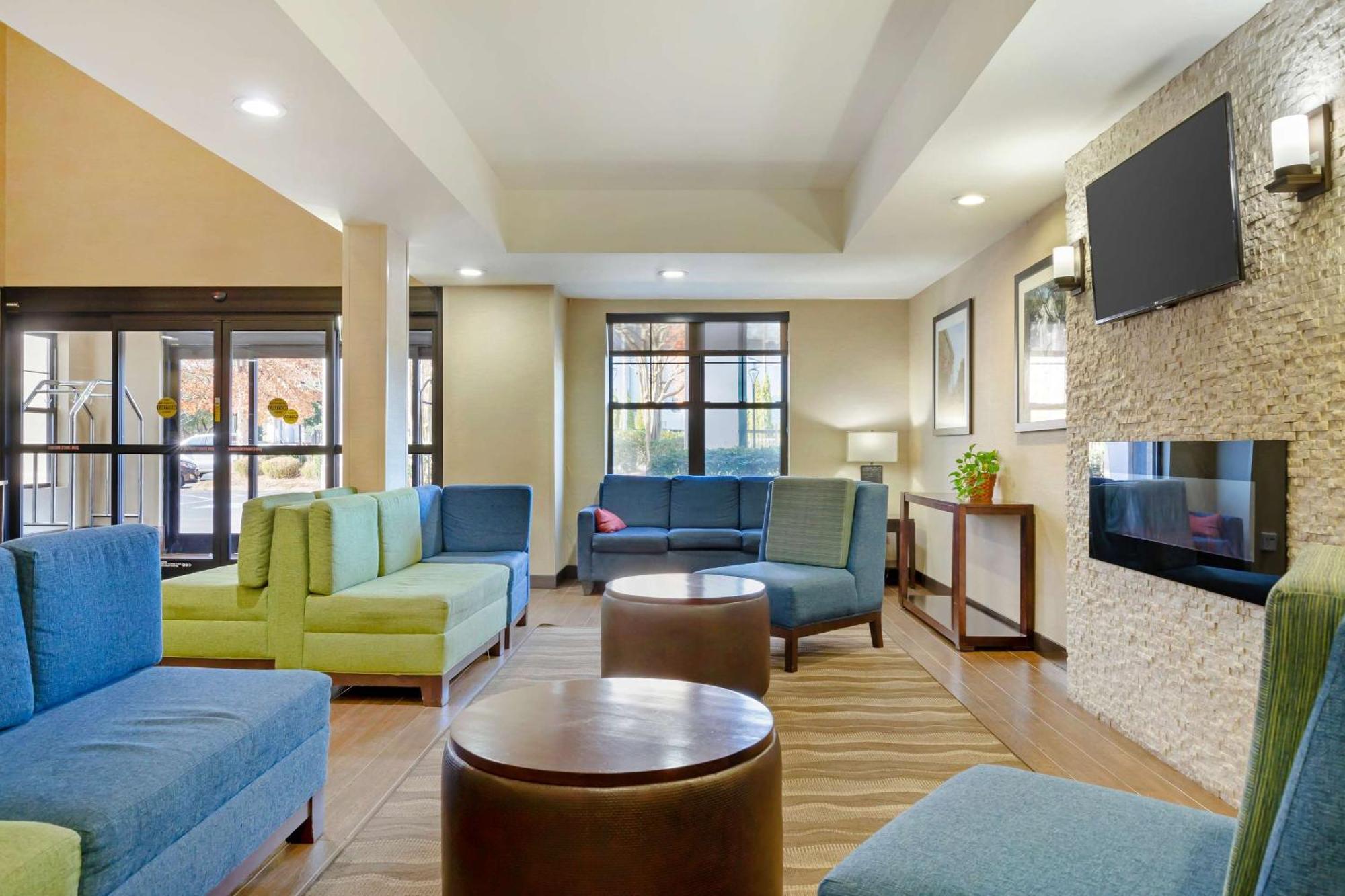 Comfort Suites Hanes Mall Winston-Salem Zewnętrze zdjęcie